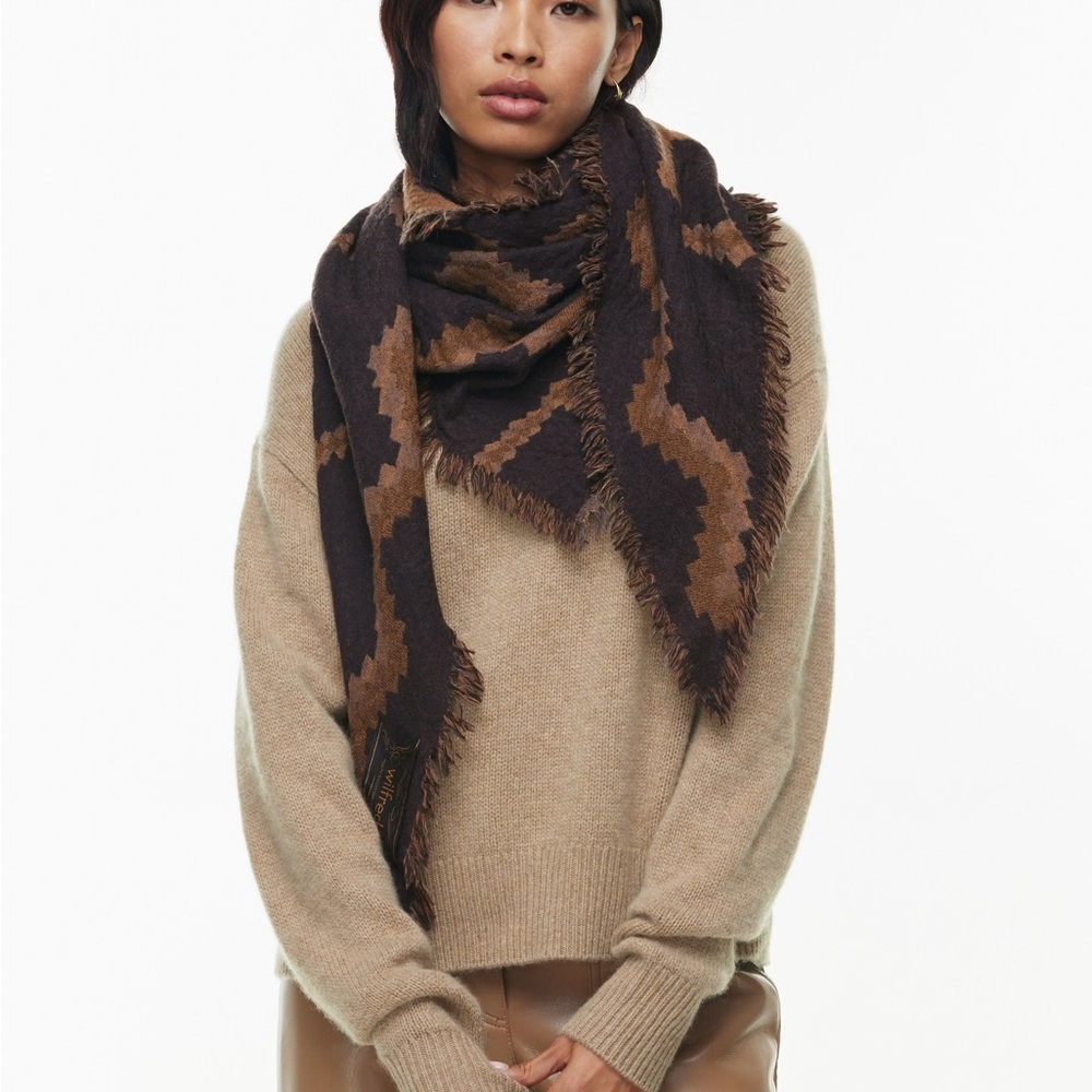 Aritzia Wilfred Wool Triangle Zigzag Black and Brown Scarf